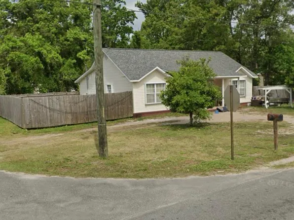 222 24th Ave, Apalachicola, FL 32320