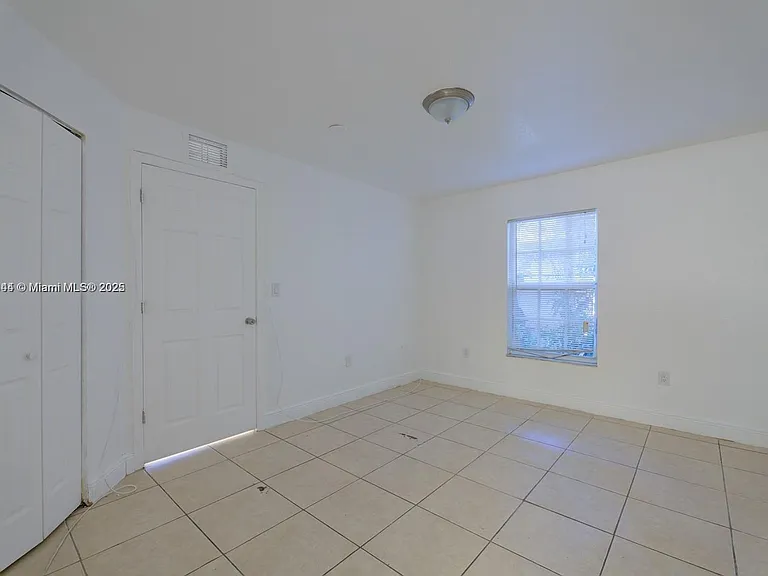 1814 NW 93rd St #1814 — Photo 11