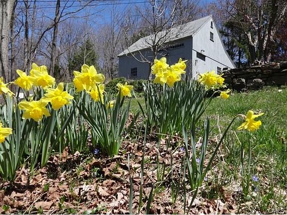 Enjoy spring in Sherman CT! Here's the 2-story barn
