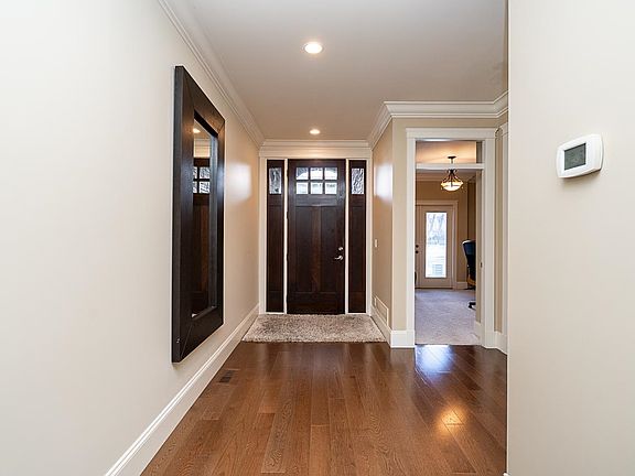 4th image of 2513 164th St