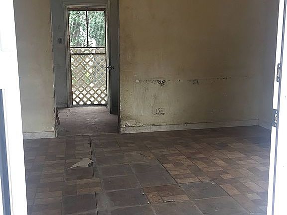 4th image of 202 Sonora St