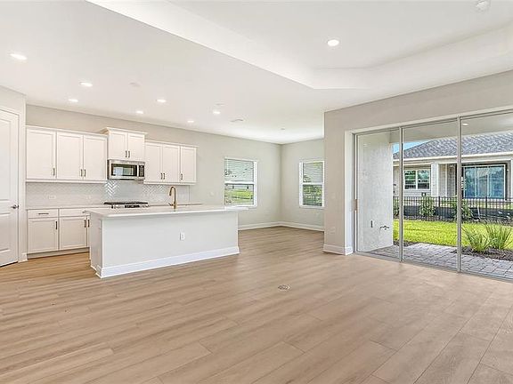 3rd image of 10005 POWELL AVENUE