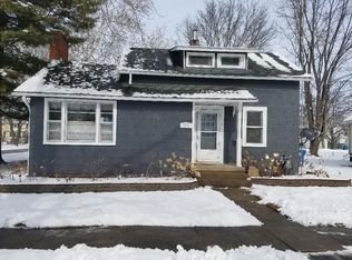 500 E 3rd St, Momence, IL 60954