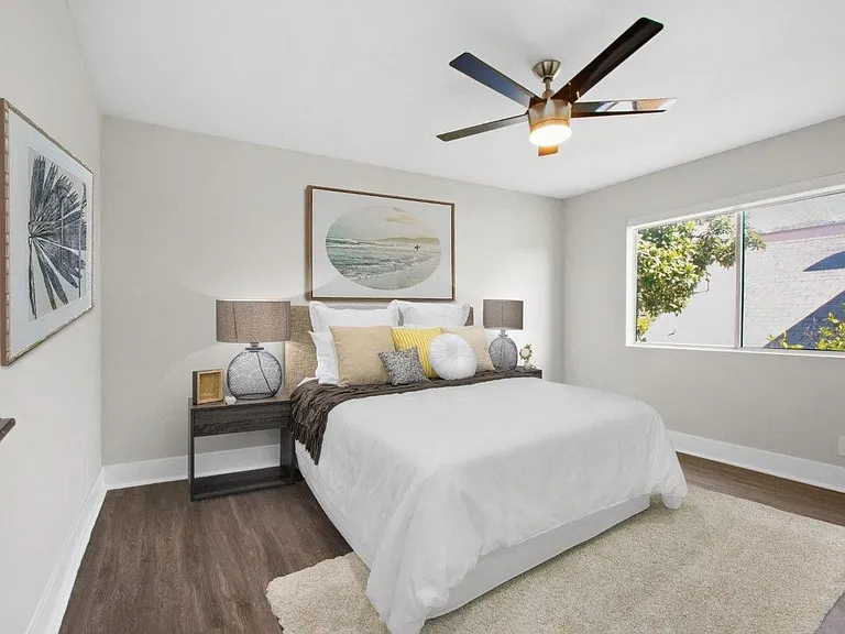 Palm Capri Apartments — Photo 12