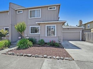 2076 Pinercrest Dr, Santa Rosa, CA 95403