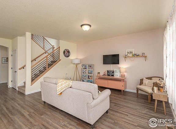 4th image of 155 Turnberry Dr