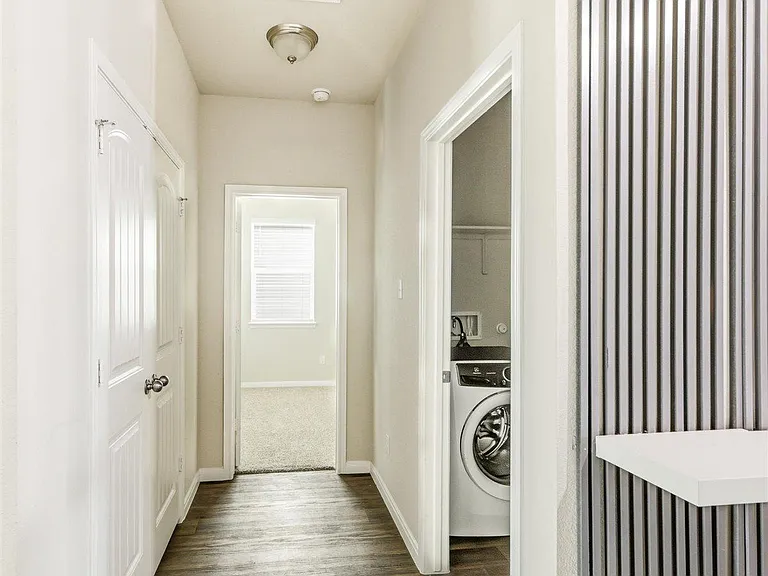 106 Lullaby Dr — Photo 23