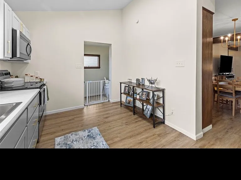 211 Lloyd Ave — Photo 19