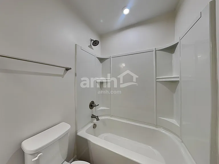 648 Hamilton Park Dr — Photo 22