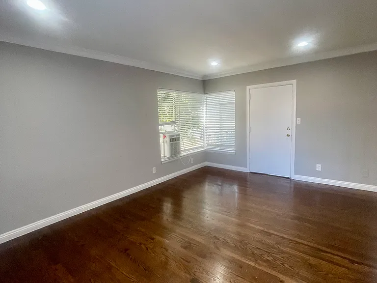 1728 N Gramercy Pl #2-1728-1/2 — Photo 6