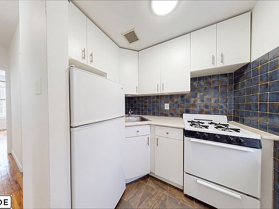 3rd image of 216 E 85th St APT 2C