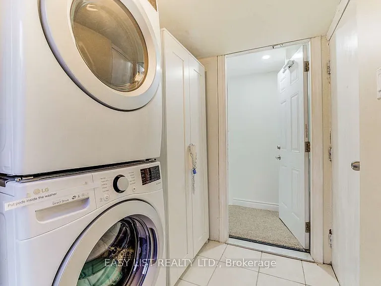 946 McBride Ave — Photo 15