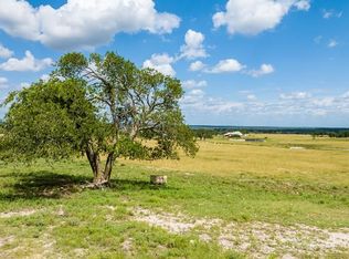 19 Overhills Rd, Fredericksburg, TX 78624