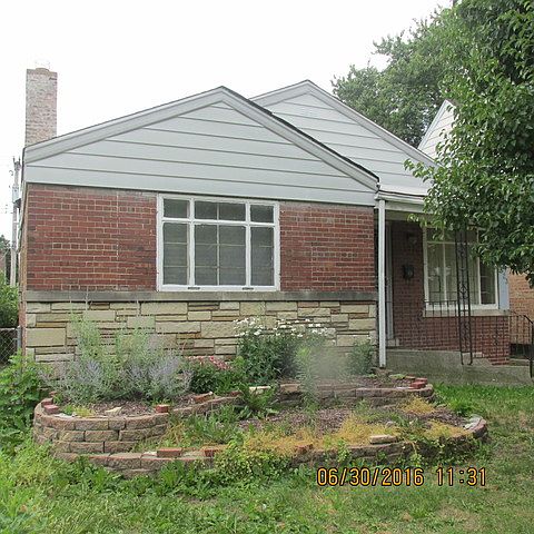 2nd image of 3523 W 81st St