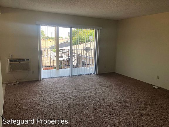 2nd image of 15346 Bellflower Blvd #3