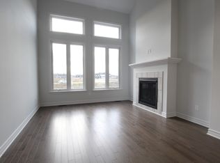 760 Cairn Cres #760, Ottawa, ON K1W 0P4