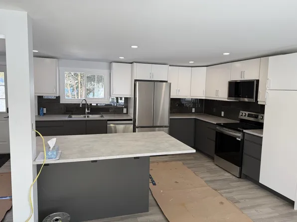 55 Lazy Nol Ct, Ottawa, ON K2S 1T4