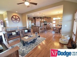 15101 Hartman Cir, Omaha, NE 68116