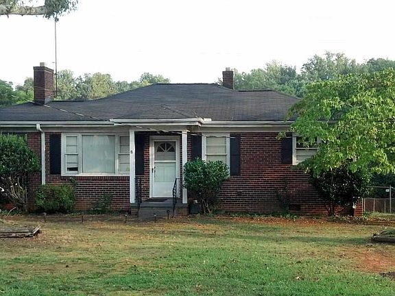 2nd image of 107 Lenore Ave