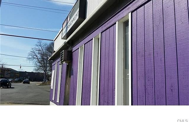 2nd image of 6 Tunxis Hill Rd
