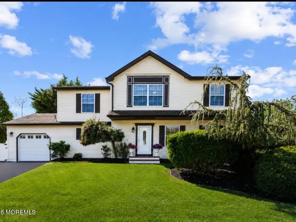 69 Gladiola Drive, Howell, NJ 07731