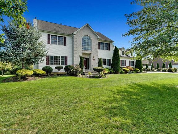 3rd image of 2309 Donna Dee Ct