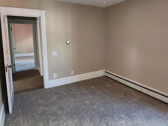 3rd image of 618 Lincoln Ave #1