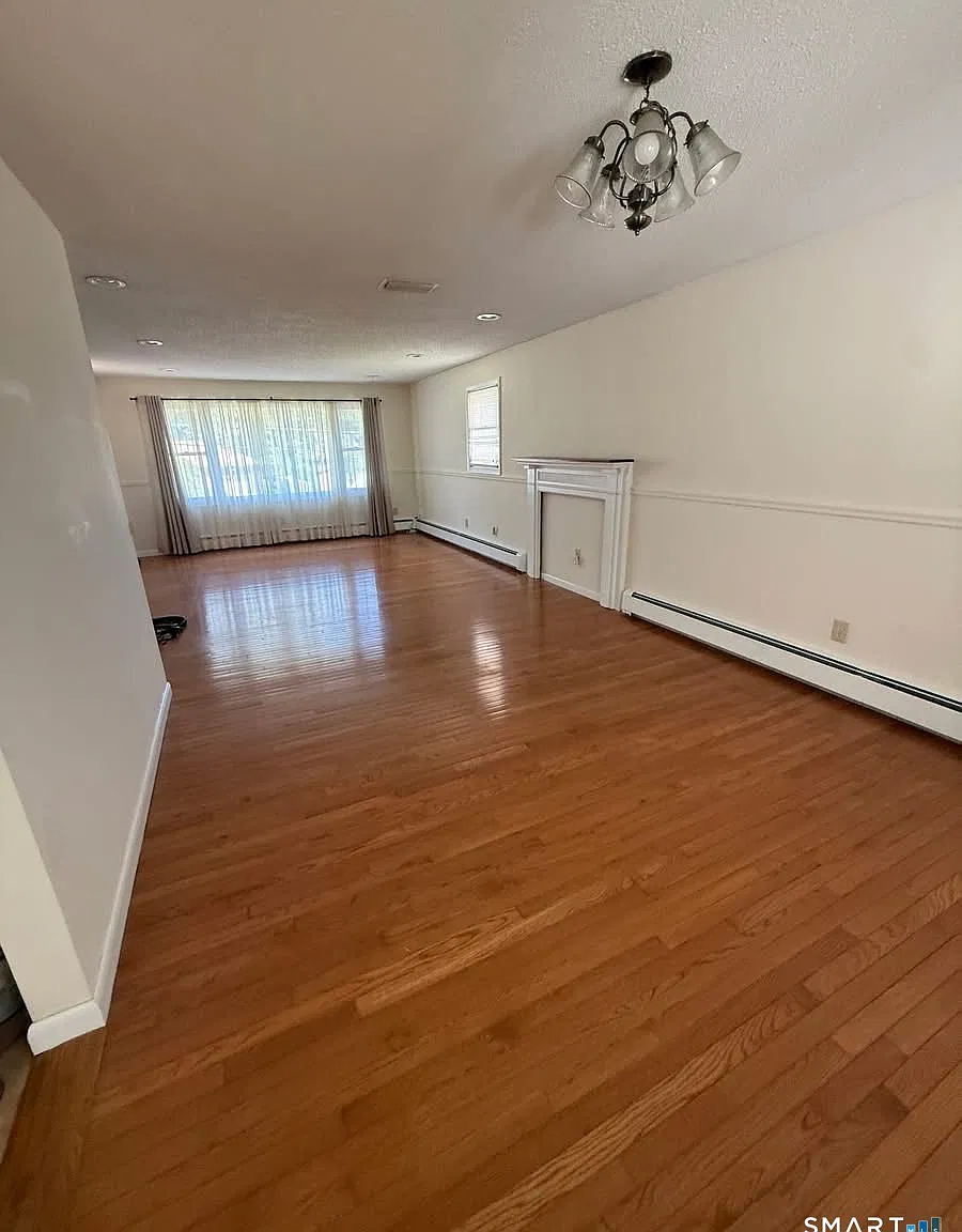2 bed, 2.0 bath, 2244 sqft, $2,600 — Photo 4