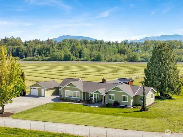 7075 Worline Road, Bow, WA 98232