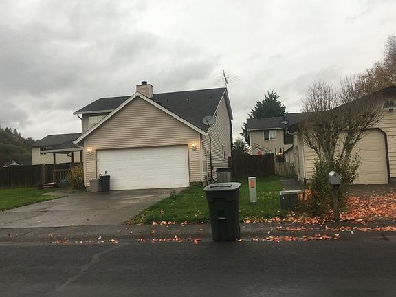 3rd image of 238 Sparks Dr