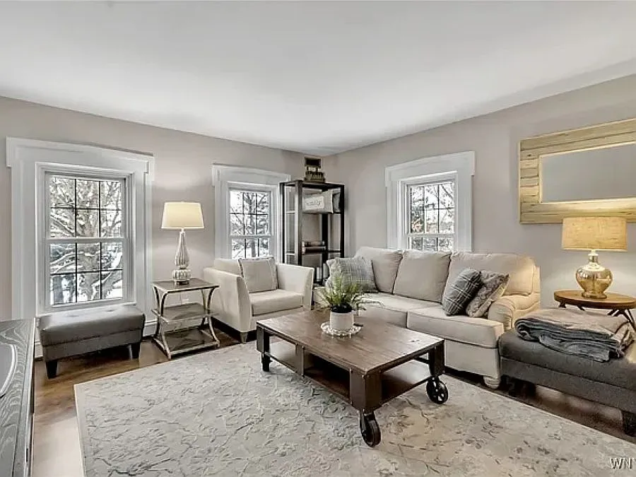 2 bed, 1120 sqft, $1,900 — Photo 3