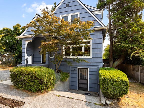 2nd image of 1513 N Dorothy Pl