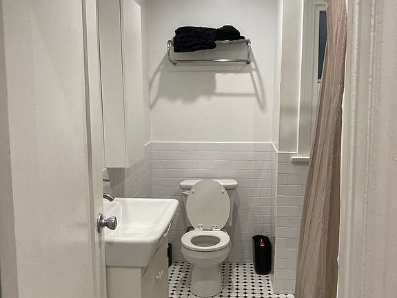 2nd image of 2050 Dracena Dr APT 2