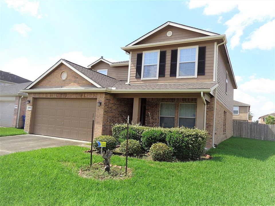 1st image of 1810 Lauren Pl
