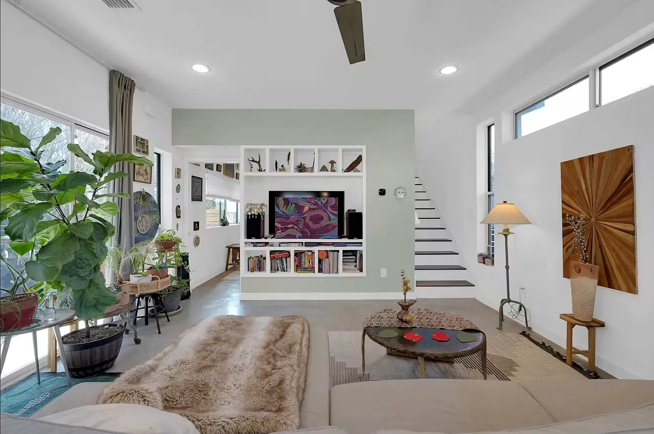 3 bed, 1400 sqft, $2,900 — Photo 1