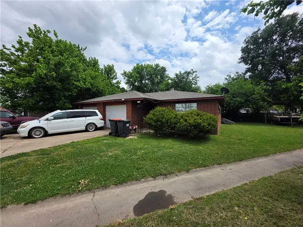2507 Jill Cir #A, Springdale, AR 72762