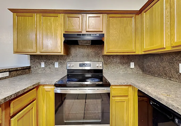 7008 Eagles Lndg — Photo 4