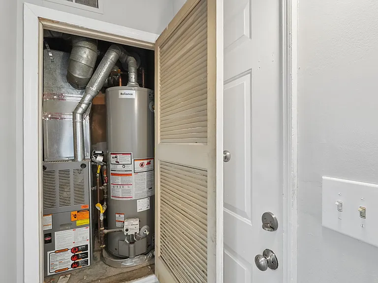 815 Riverview Dr #G — Photo 7