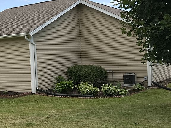5th image of 107 Riverview Dr