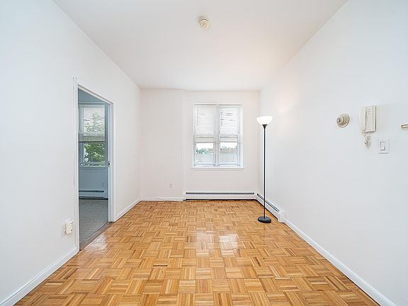 3rd image of 314 Paterson Plank Rd APT 3B