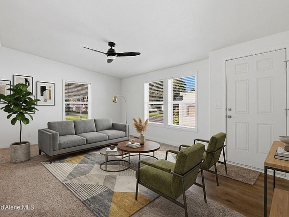 2nd image of 670 W Myriah Loop