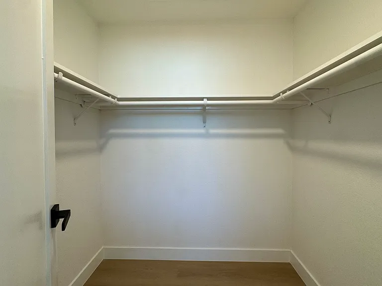 17502 Luther Ave — Photo 17