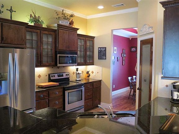5th image of 18859 Elderberry Ct