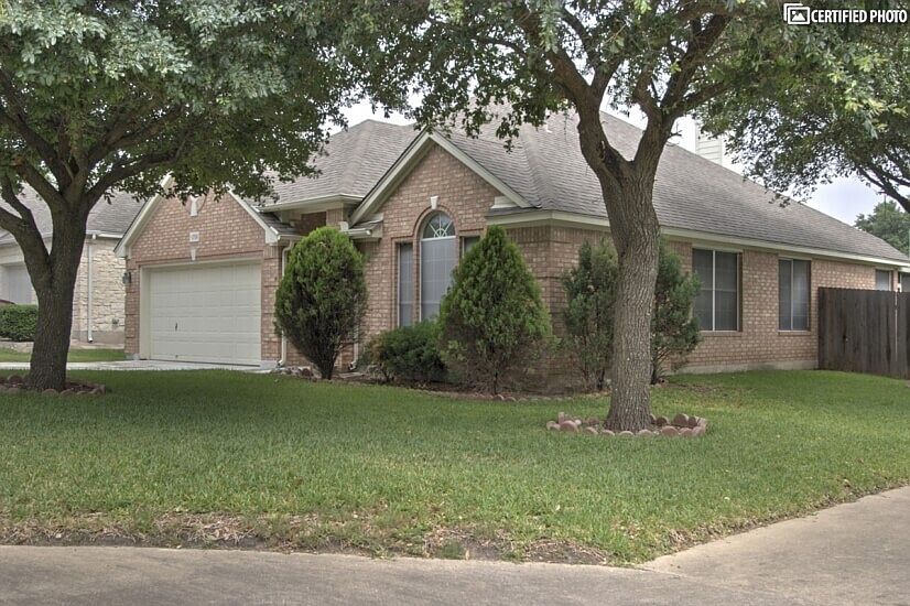 Furnished Home in North Austin