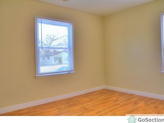 4th image of 24941 Lauren Ave