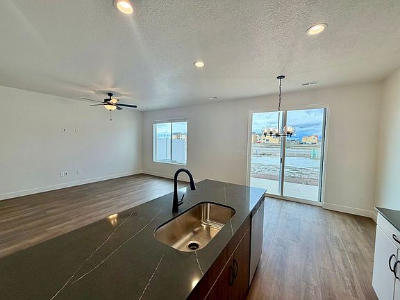 5th image of 2776 W 2775 N #106