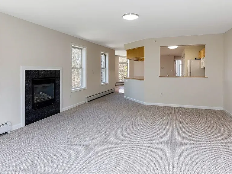 111 Claire Point Rd — Photo 7