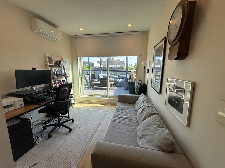 1015A President St #4F — Photo 7