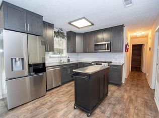 6200 Fieldcrest Dr, Morrow, GA 30260