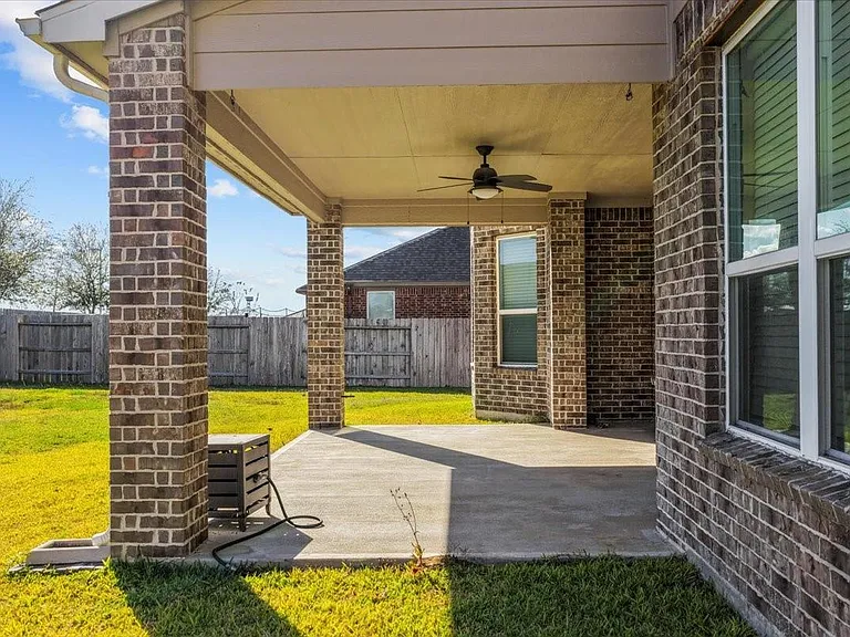 13814 Russell Ct — Photo 41